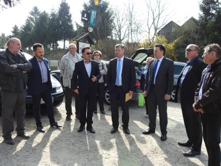 Minister za infrastrukturo dr. Peter Gašperšič obiskal delovišče na Gibini 12